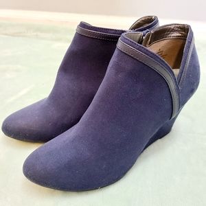 Xappeal Navy Suede Wedge Ankle Boots Booties Size 8